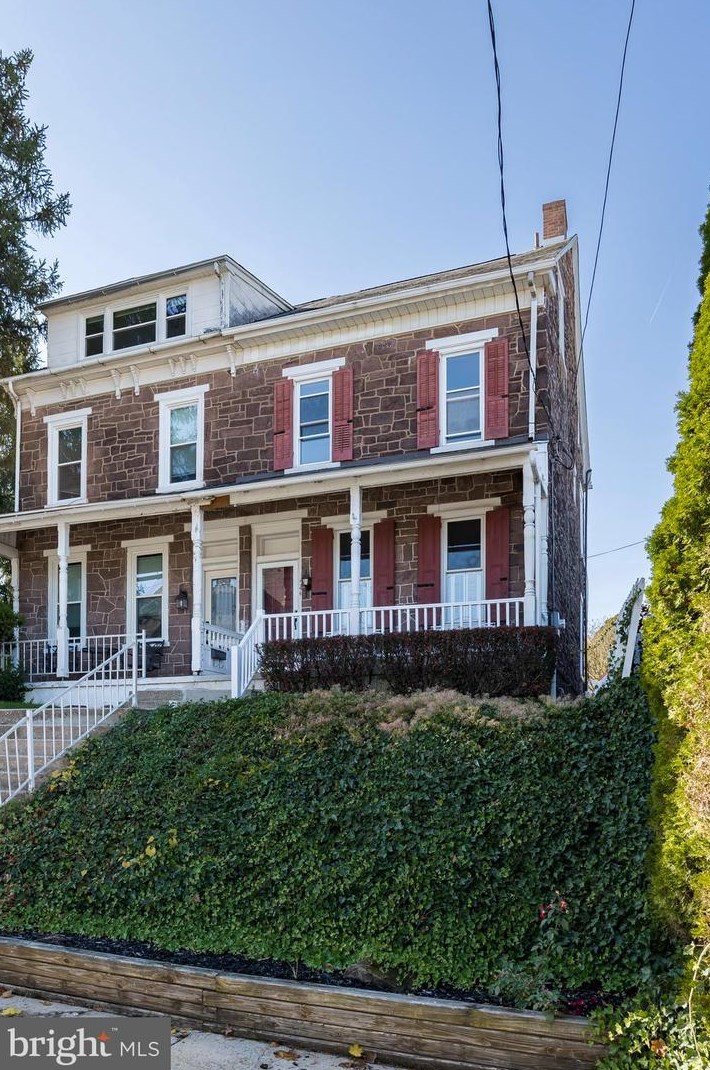 54 Church St, Spring City PA  19475-1834 exterior