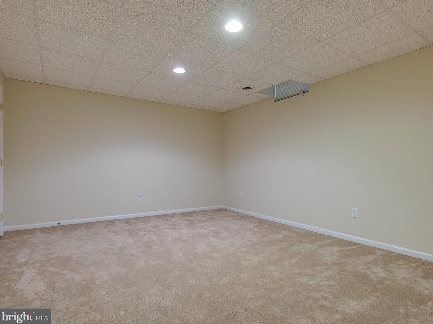 108 Pine Valley Dr, Avondale PA  19311-1420 exterior