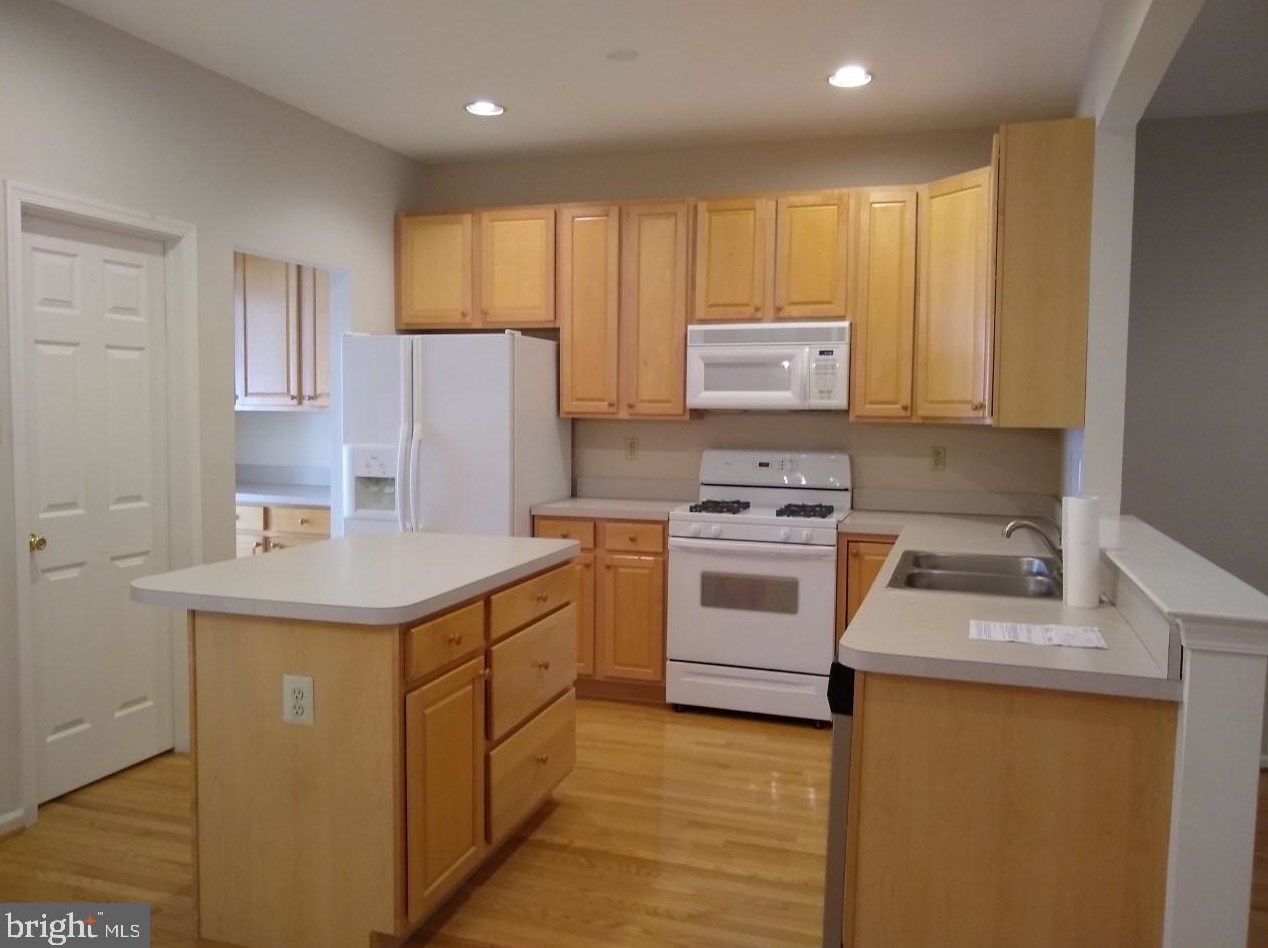 113 Stratford Ct, Frazer PA  19355-8508 exterior