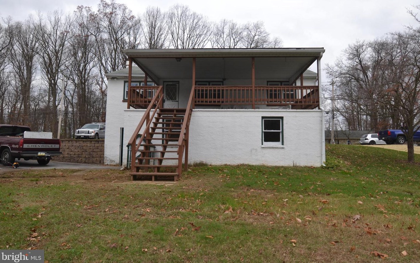 1102 Kings Hwy, Romansville PA  19320-1930 exterior