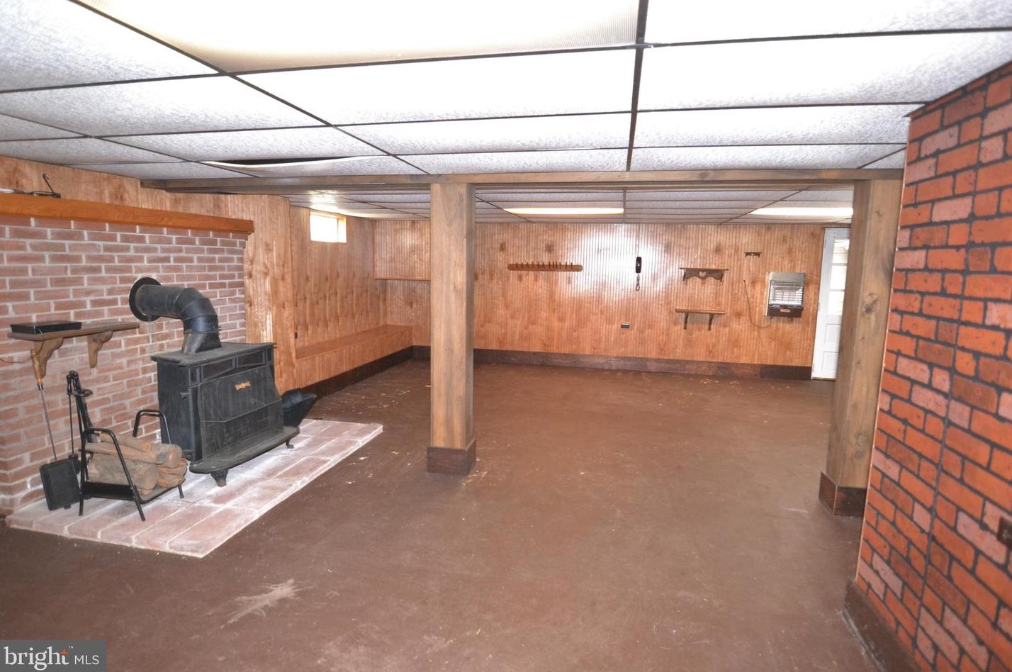 1102 Kings Hwy, Romansville PA  19320-1930 exterior