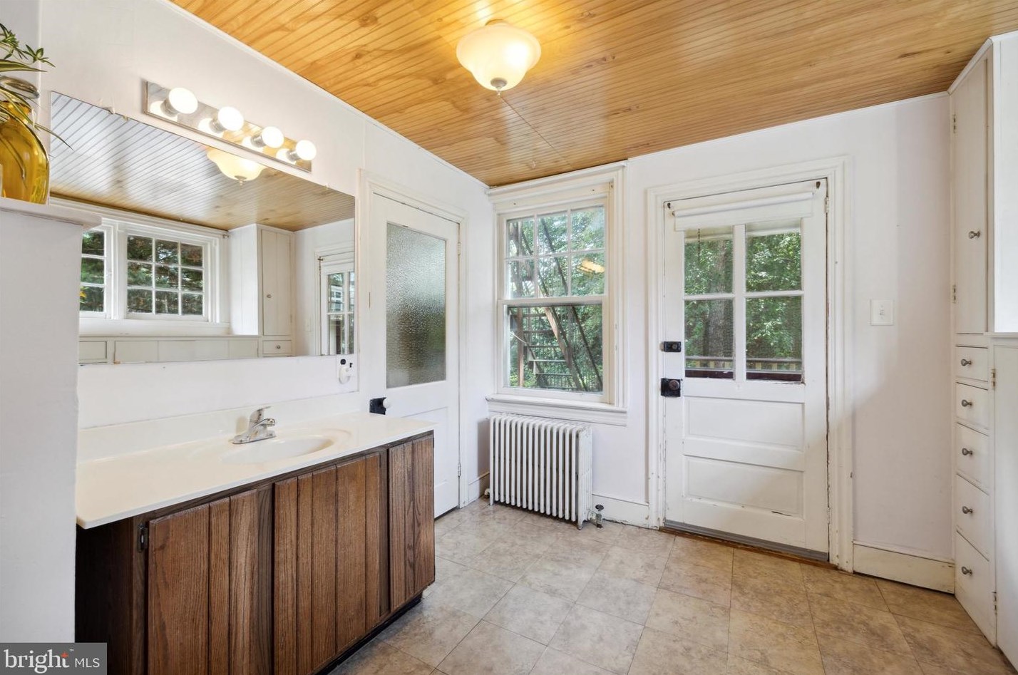 100 Biddle St, West Chester PA  19380-2618 exterior