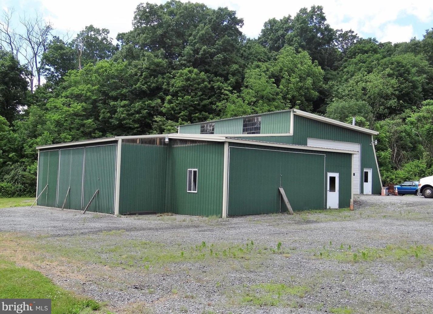 1311 Manor Rd, Honey Brook PA  19344-9400 exterior