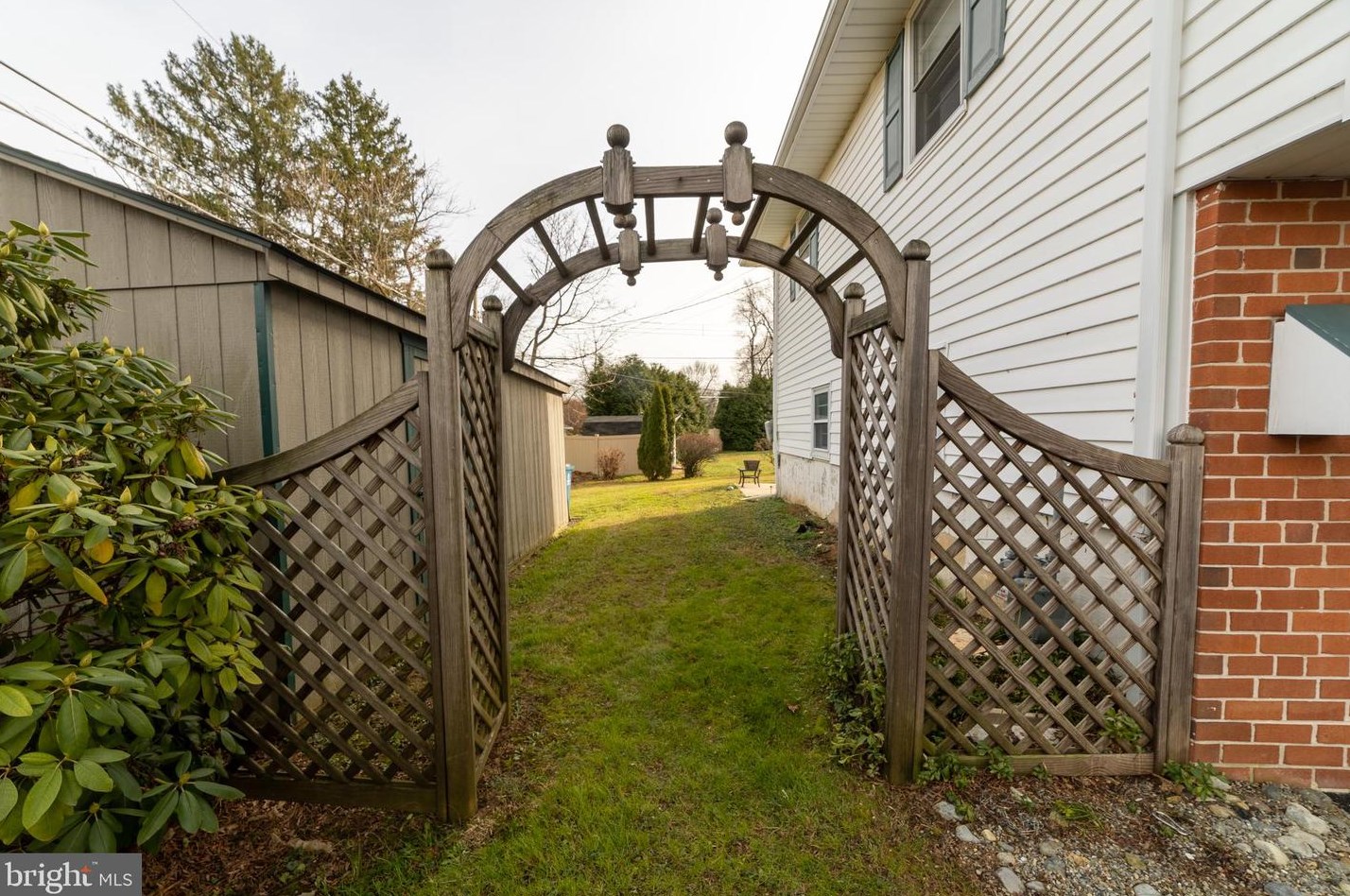 1208 Gateway Ln, West Chester PA  19380-4600 exterior