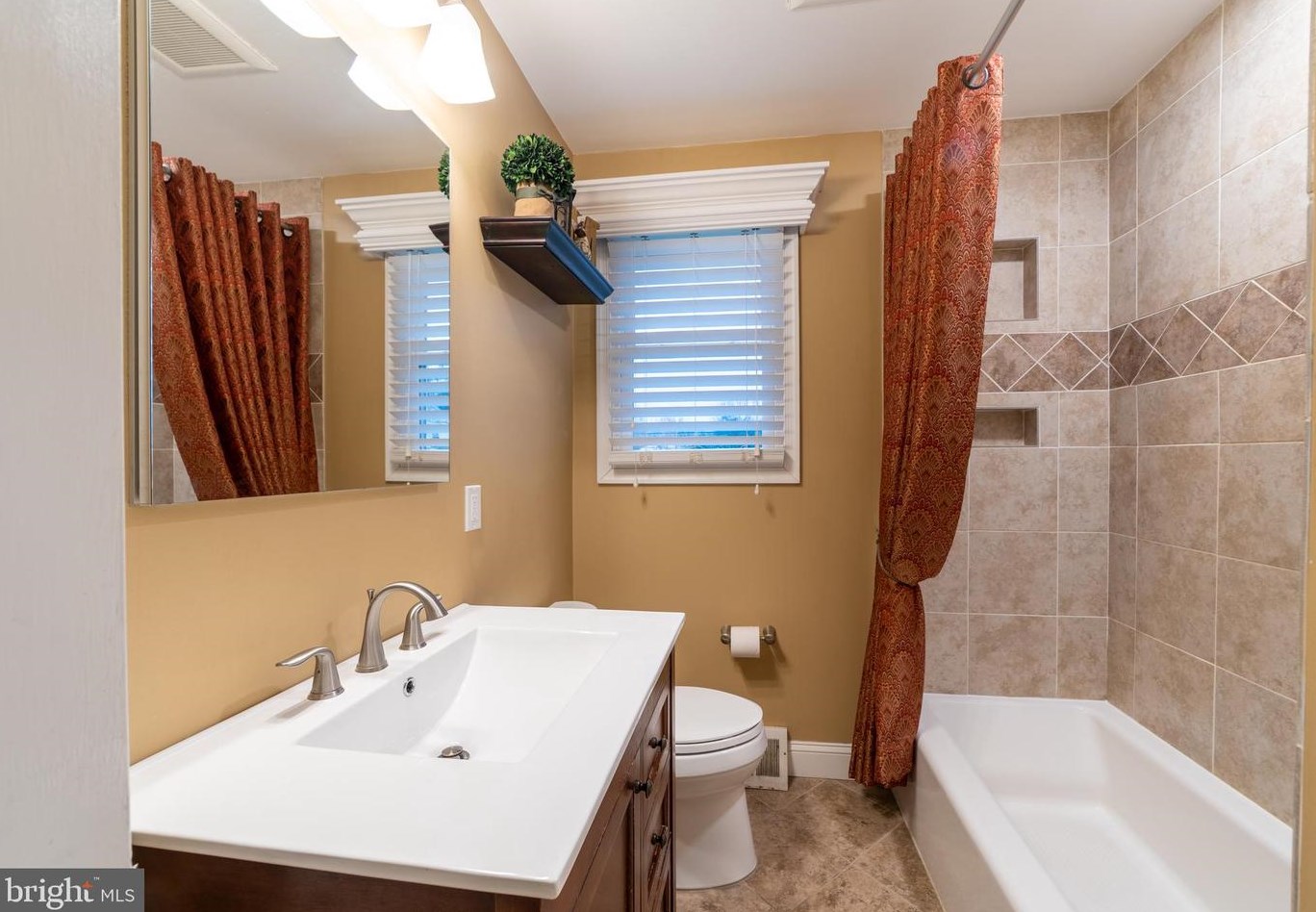 1208 Gateway Ln, West Chester PA  19380-4600 exterior