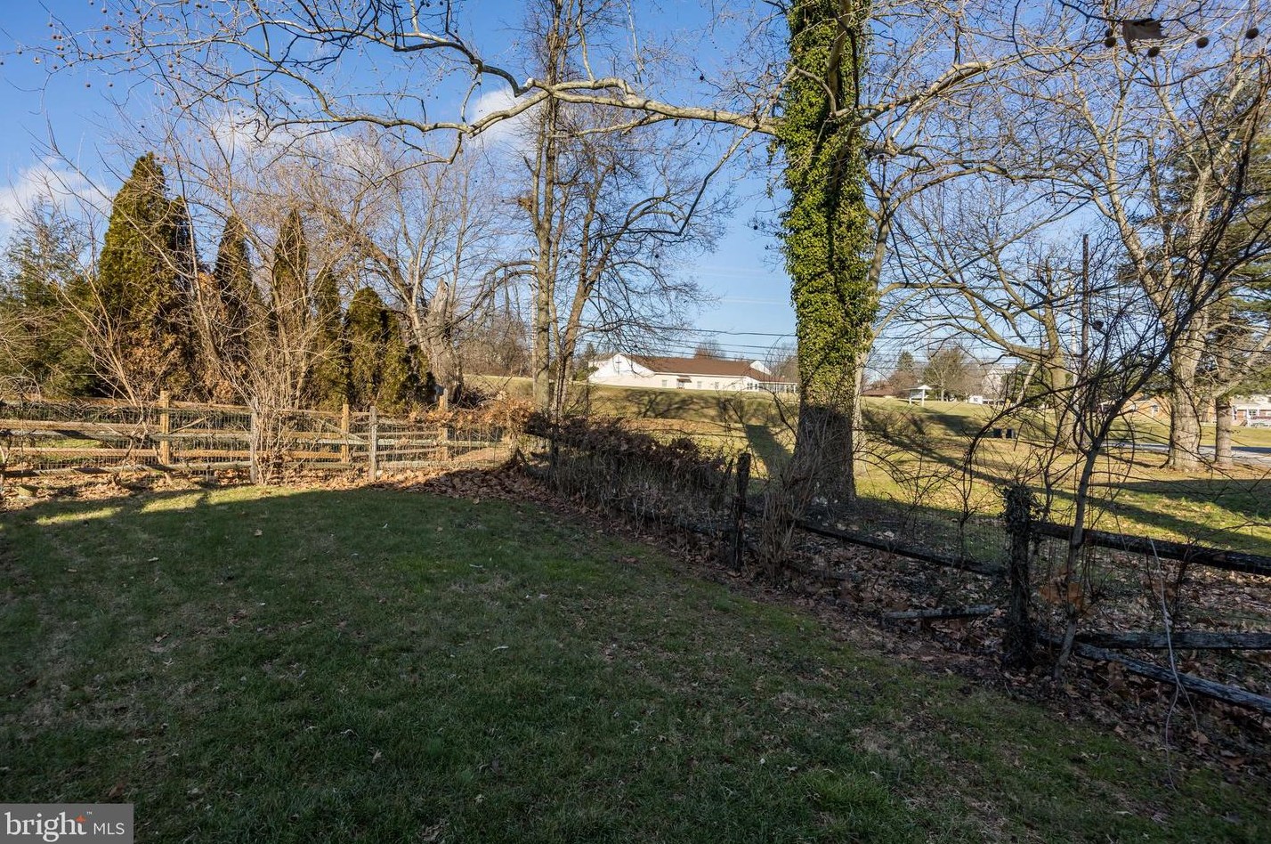 311 Haverfield Dr, Spring City PA  19475-1248 exterior