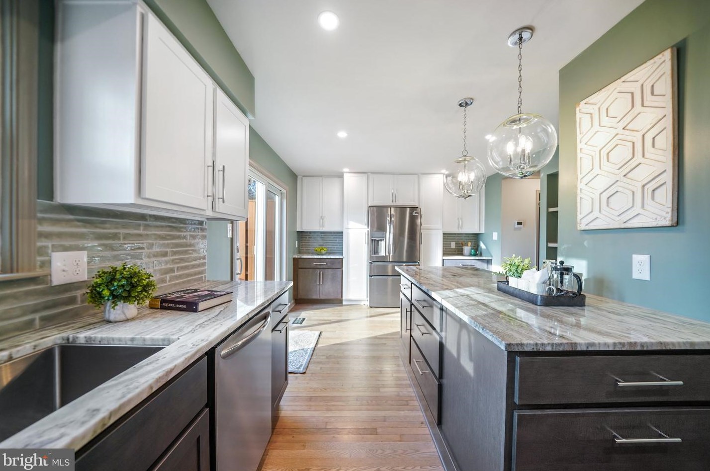 102 Everest Cir, West Chester PA  19382-6348 exterior