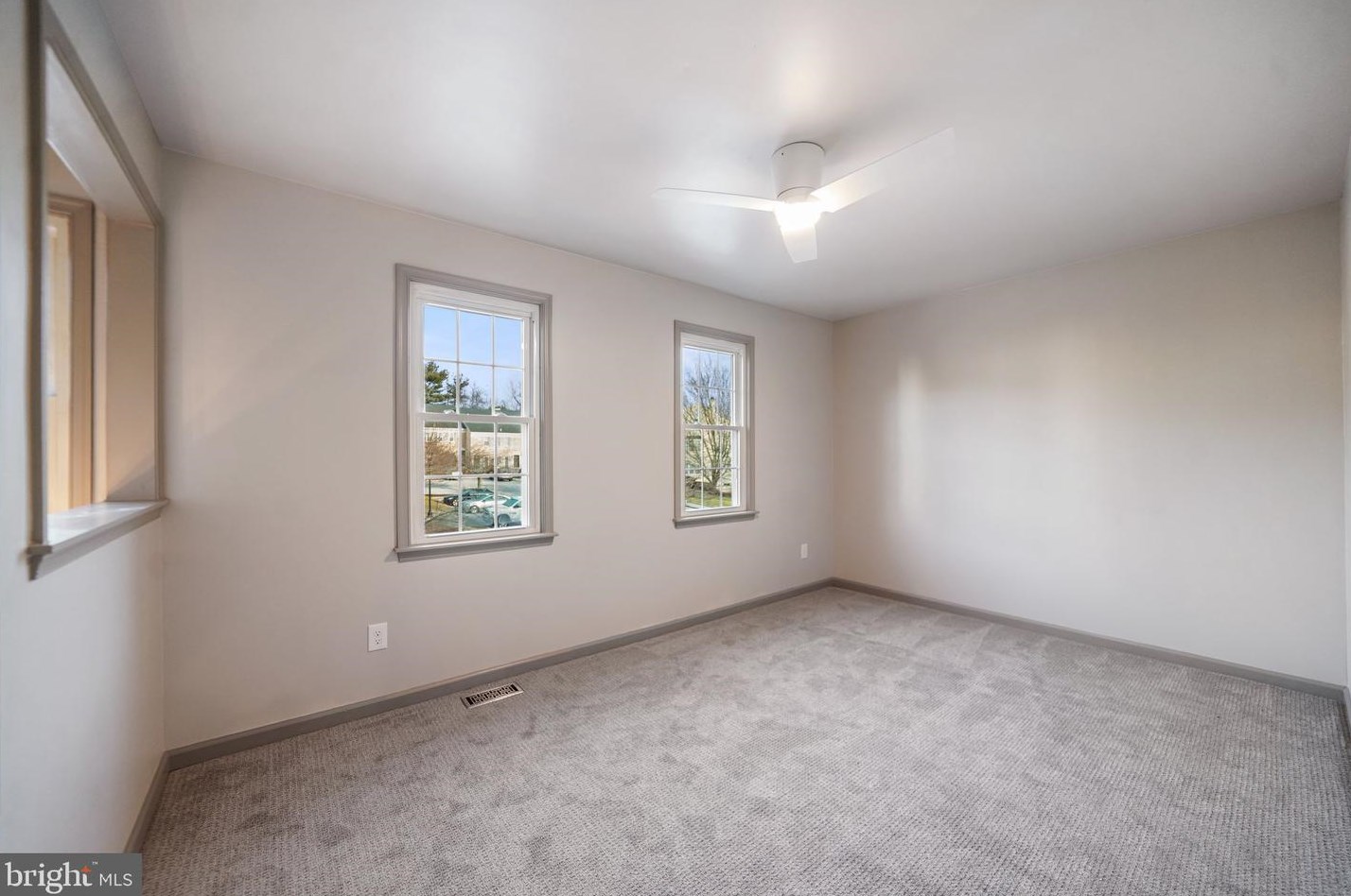 102 Everest Cir, West Chester PA  19382-6348 exterior