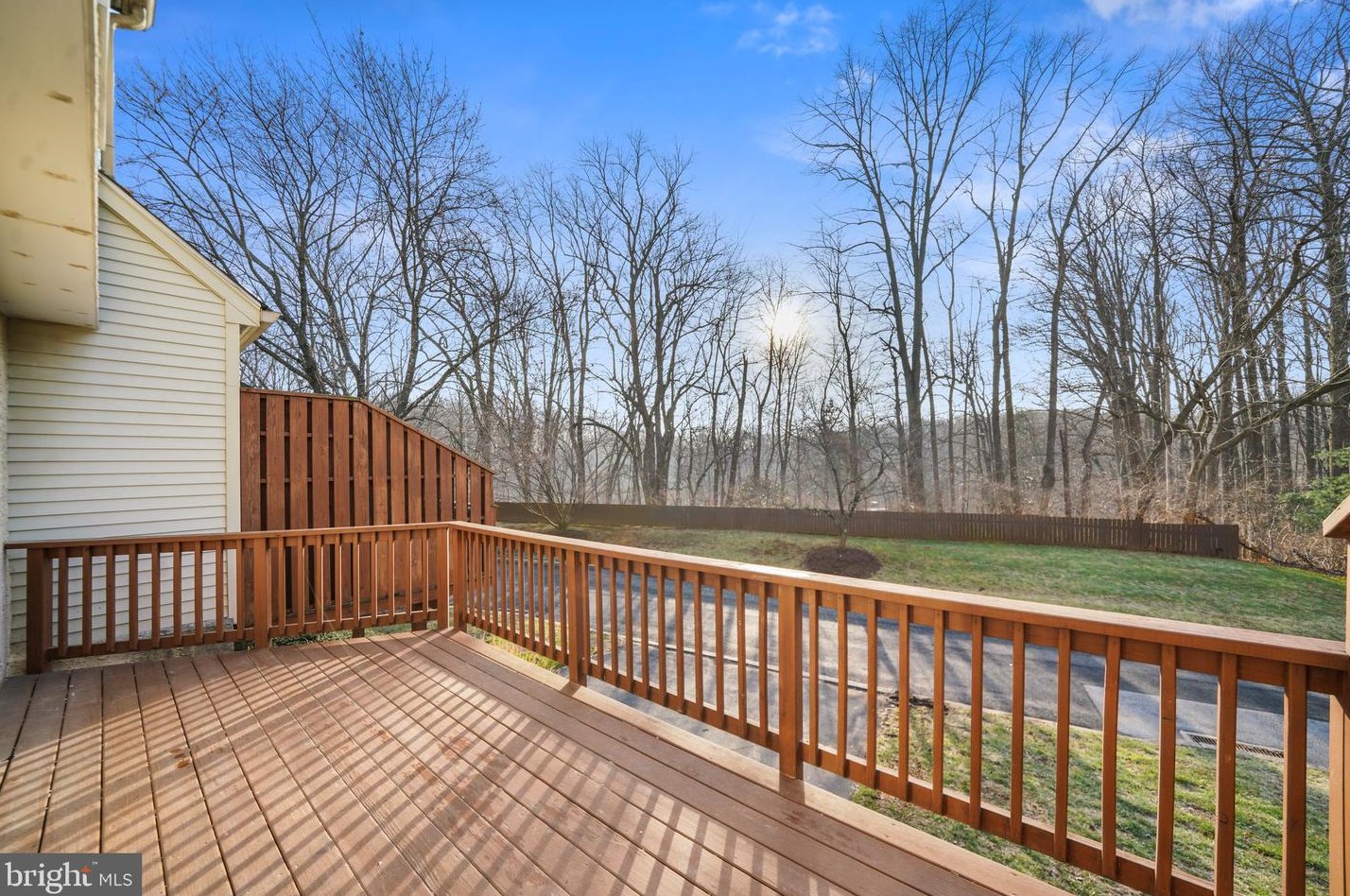 102 Everest Cir, West Chester PA  19382-6348 exterior