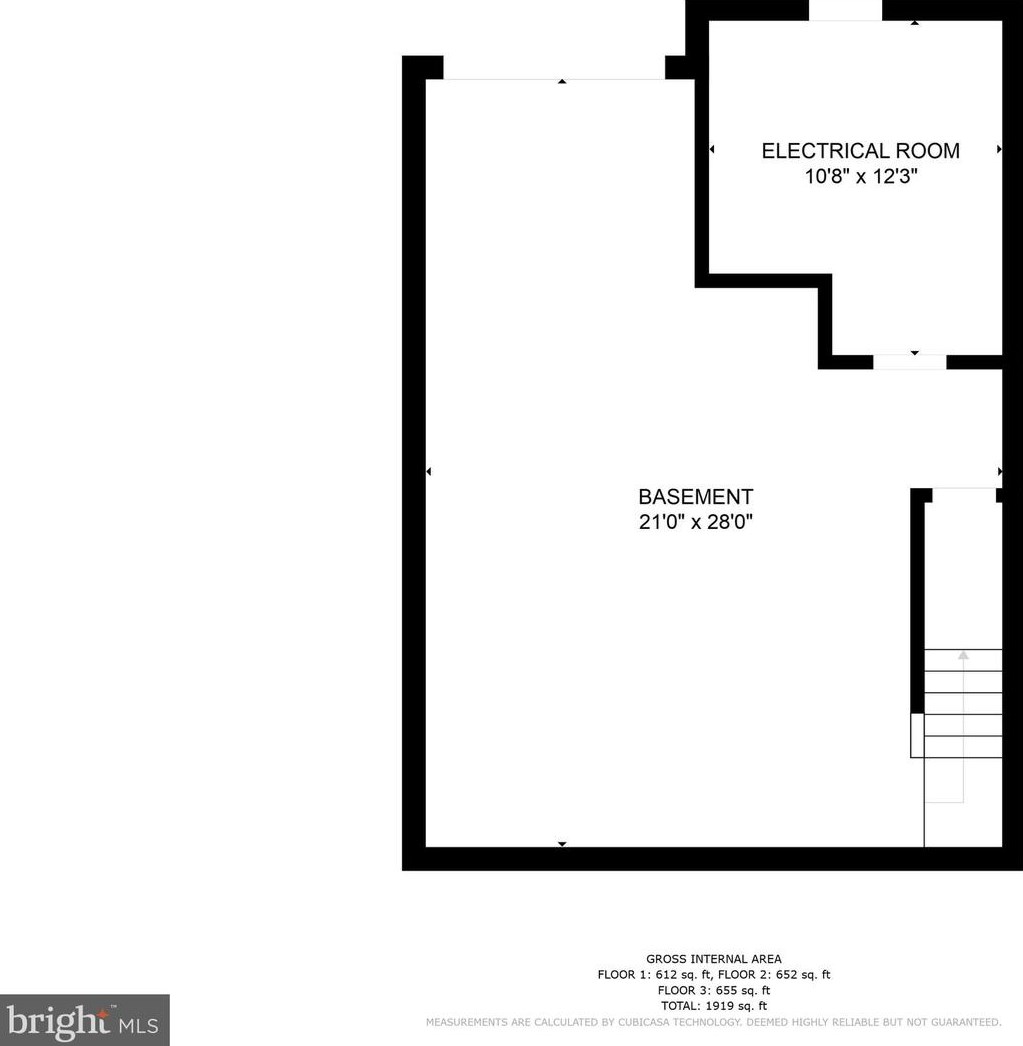 102 Everest Cir, West Chester PA  19382-6348 exterior