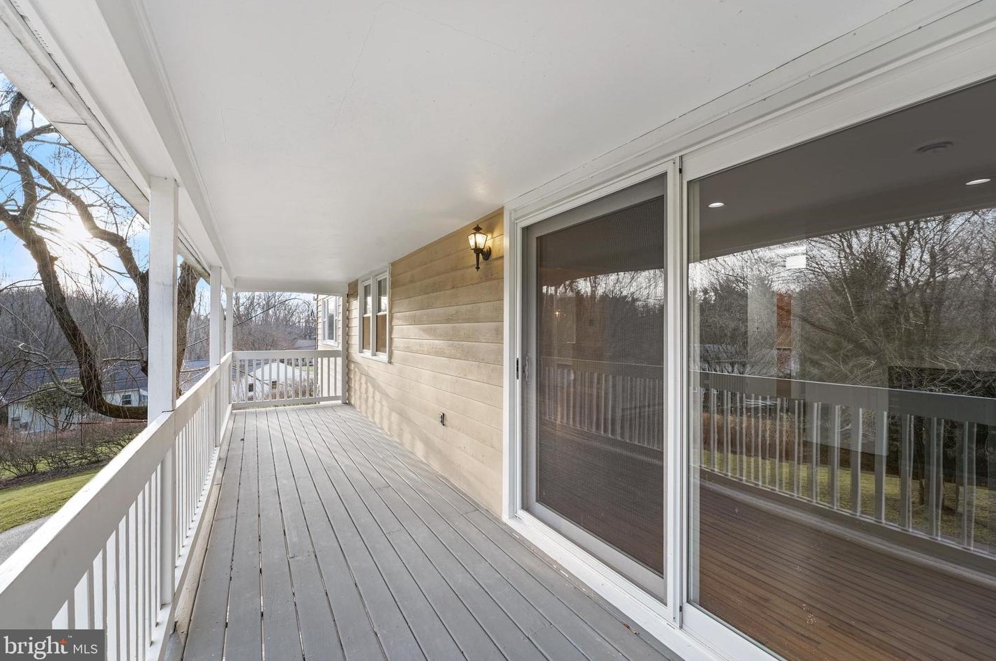 914 Springwood Dr, West Chester PA  19382-2122 exterior