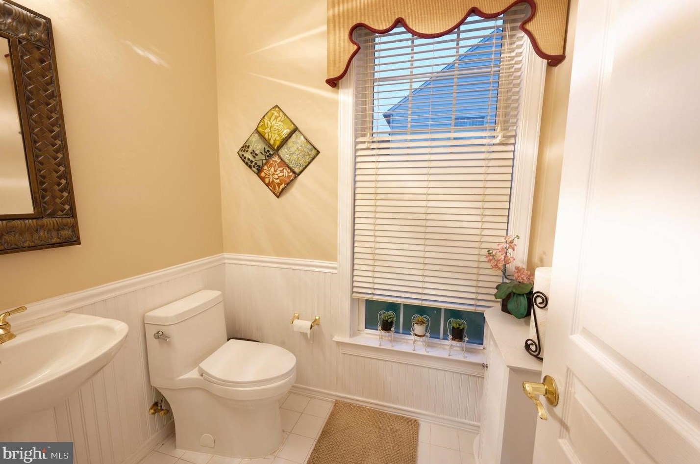 161 Applegate Dr, West Chester PA  19382-5587 exterior