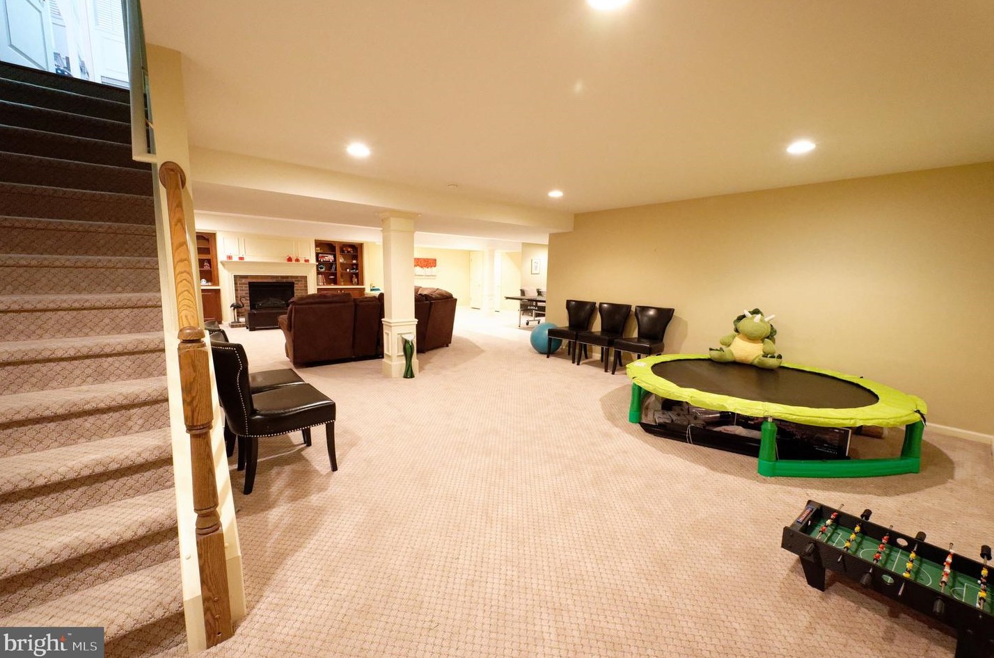 161 Applegate Dr, West Chester PA  19382-5587 exterior