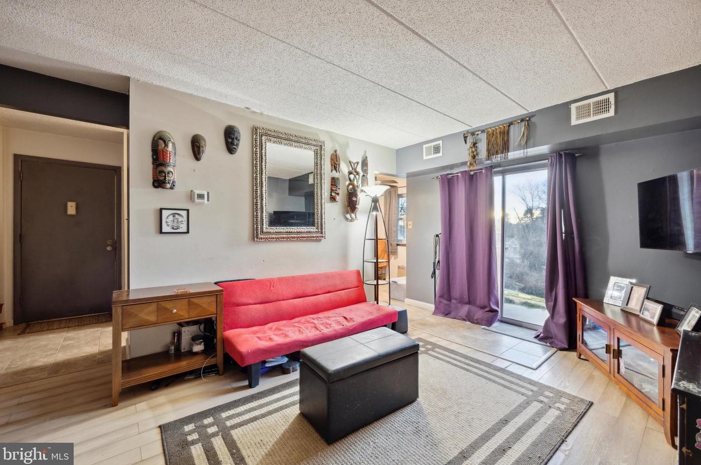 1806 Valley Dr, West Chester PA  19382-6364 exterior
