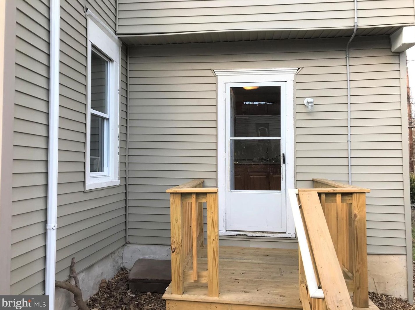 25 Pennsylvania Ave, Romansville PA  19320-3675 exterior