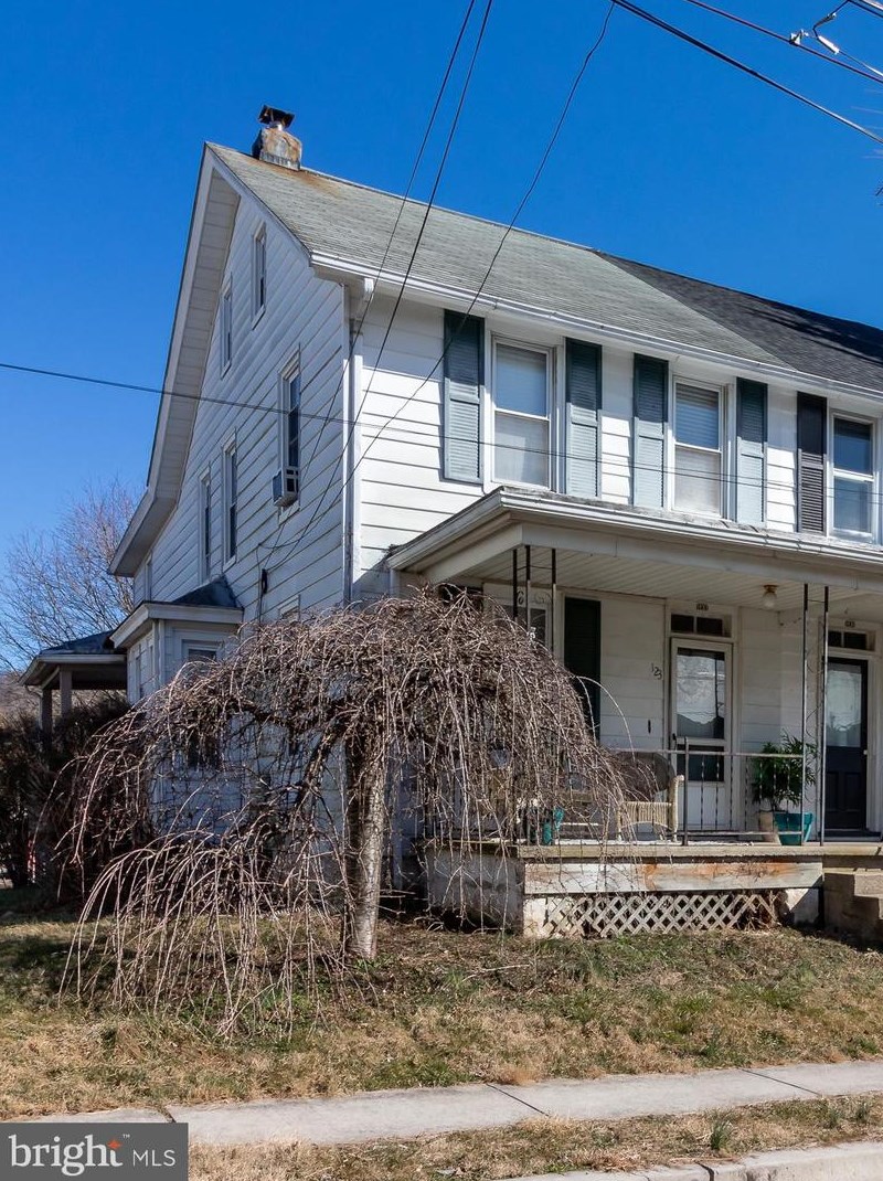123 Chatham St, Avondale PA  19311-1137 exterior