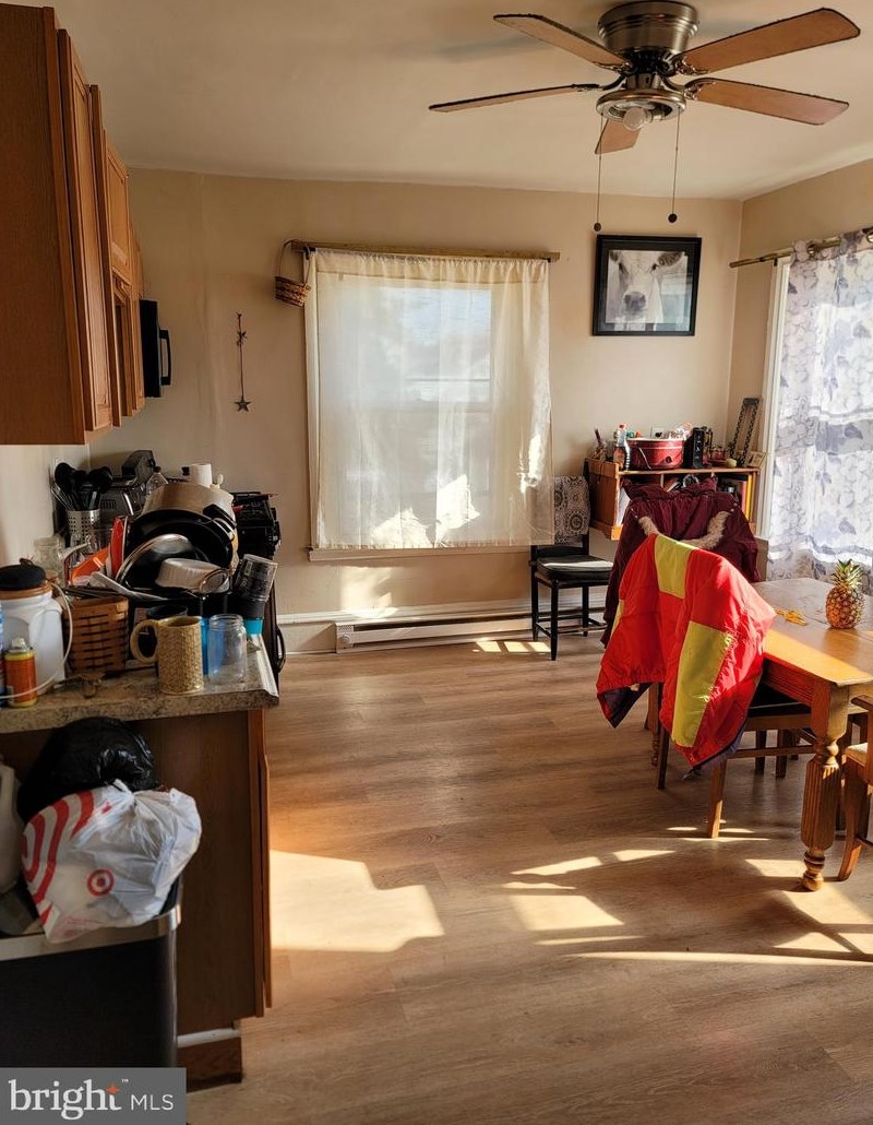 384 Chestnut St, Coatesville PA  19320-3203 exterior