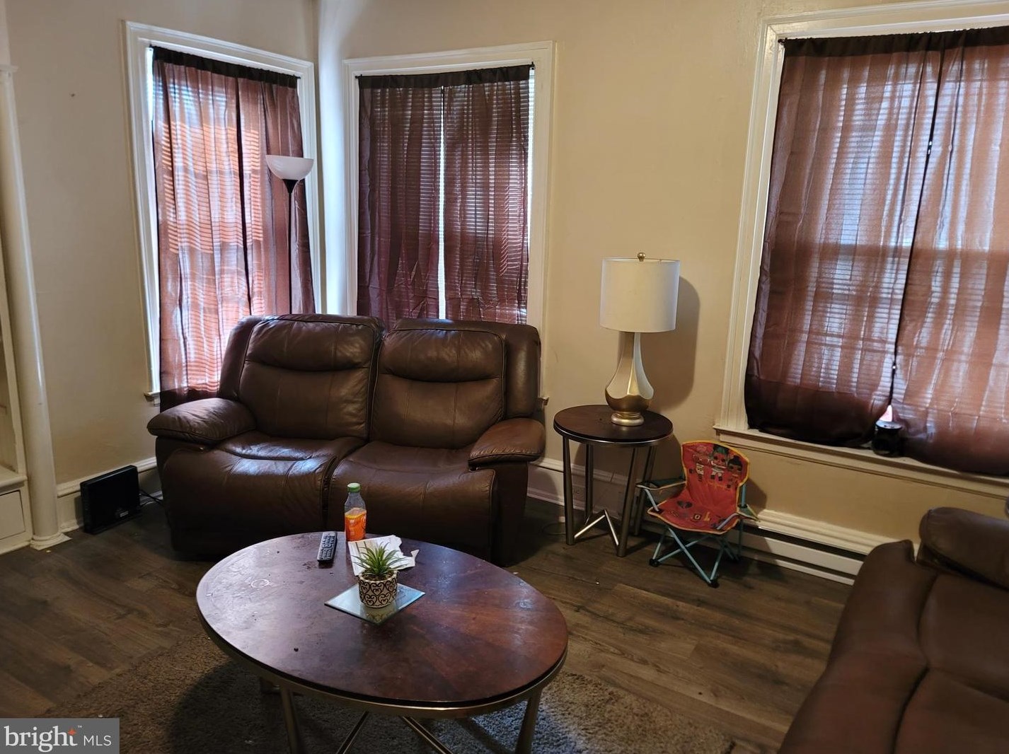 384 Chestnut St, Coatesville PA  19320-3203 exterior