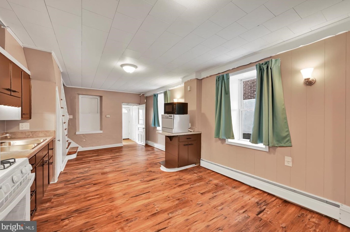 218 Union Ave, Romansville PA  19320-3032 exterior