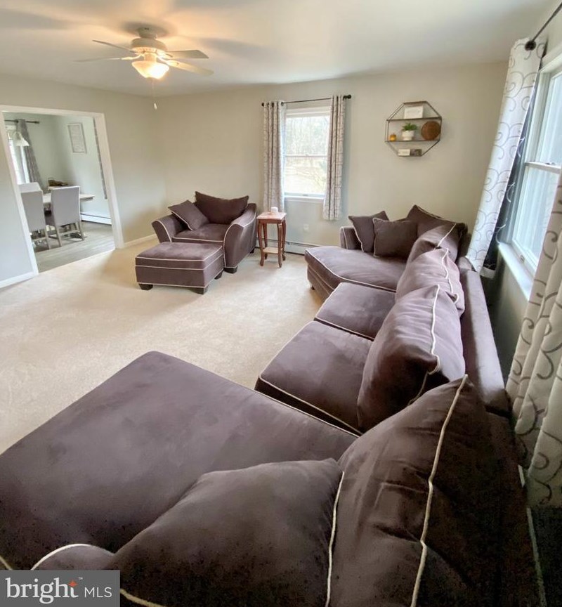 215 Mattson Hollow Rd, Romansville PA  19320-1162 exterior
