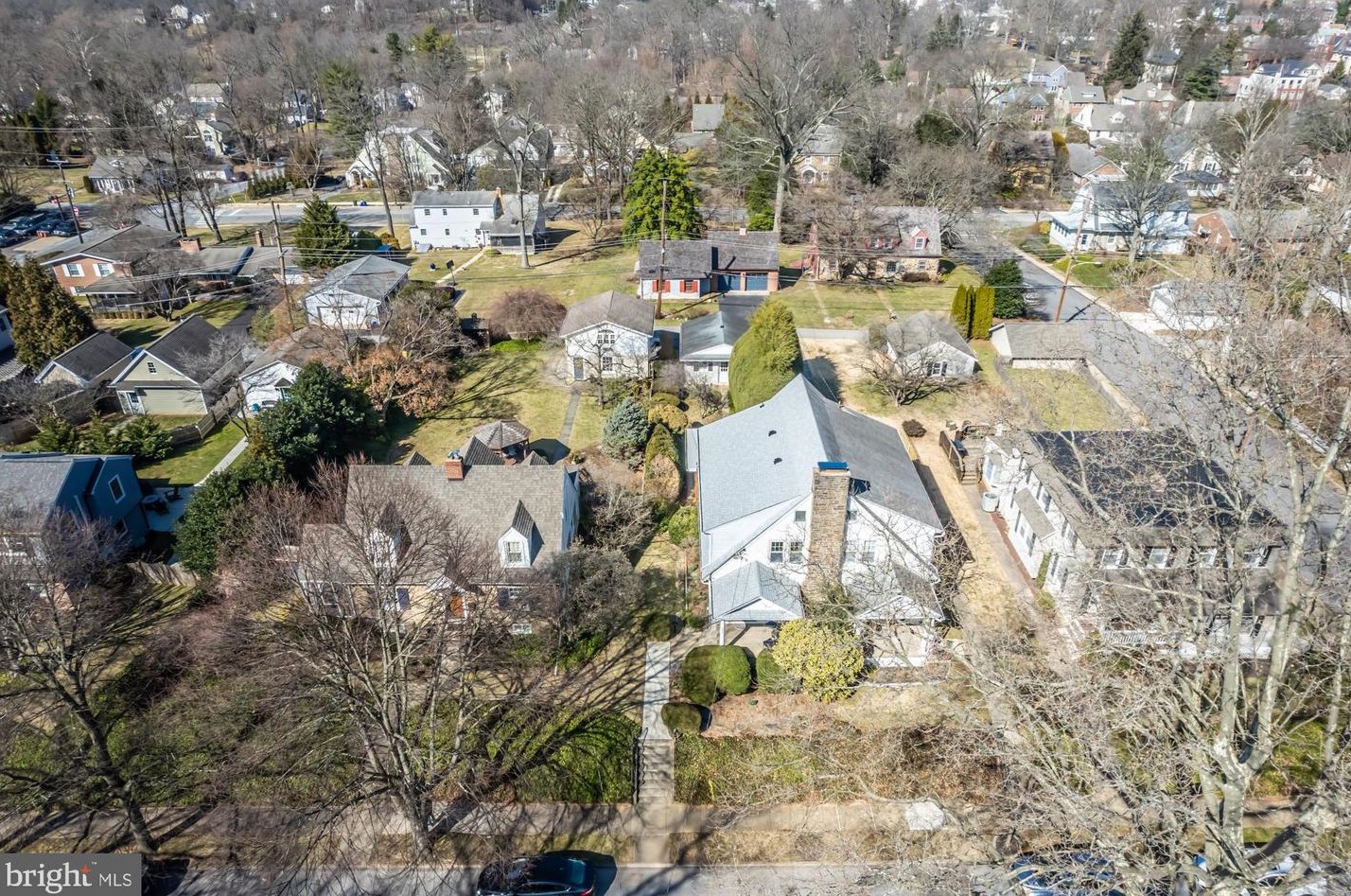 609 Sharpless St, West Chester PA  19382-3542 exterior