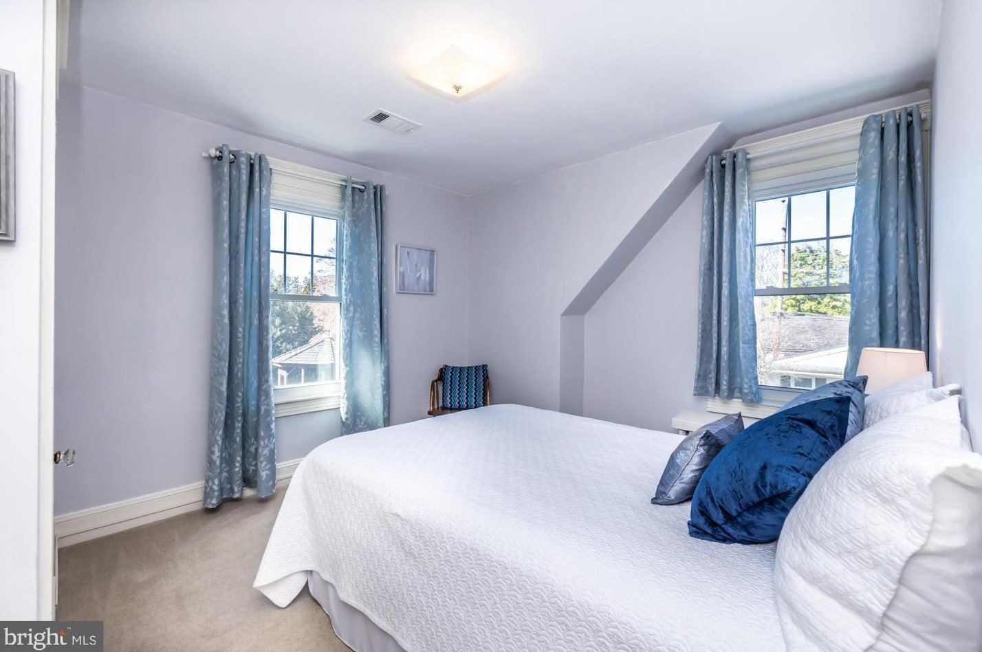 609 Sharpless St, West Chester PA  19382-3542 exterior