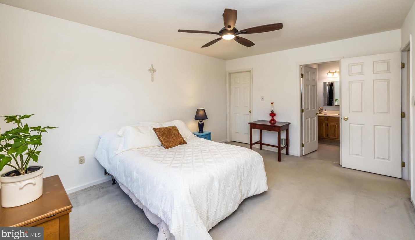 321 Courtney Cir, West Chester PA  19382-4871 exterior