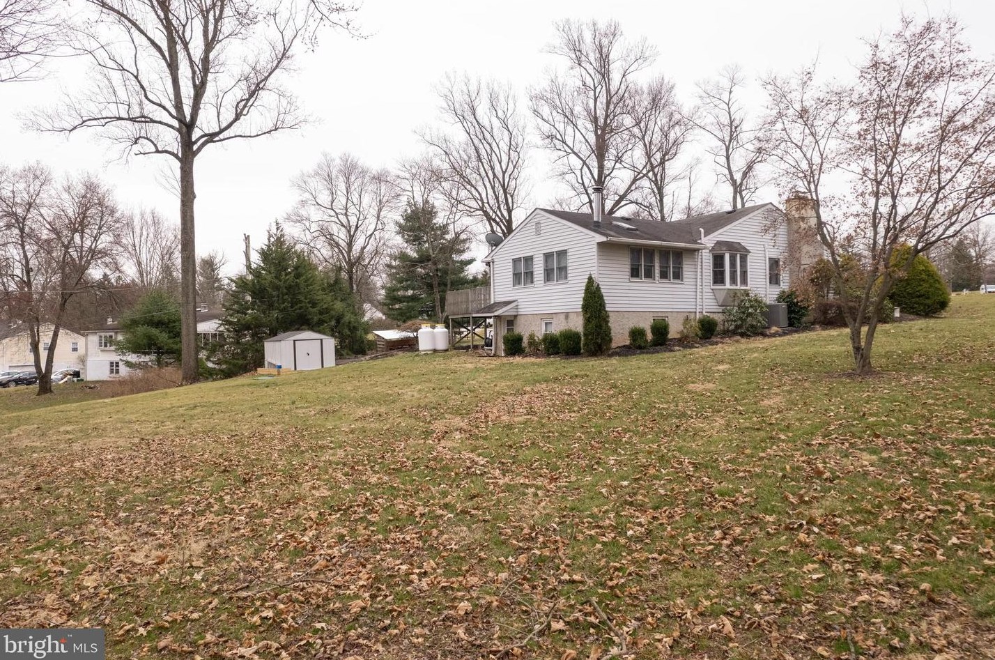 400 Brook Dr, Spring City PA  19475-2504 exterior