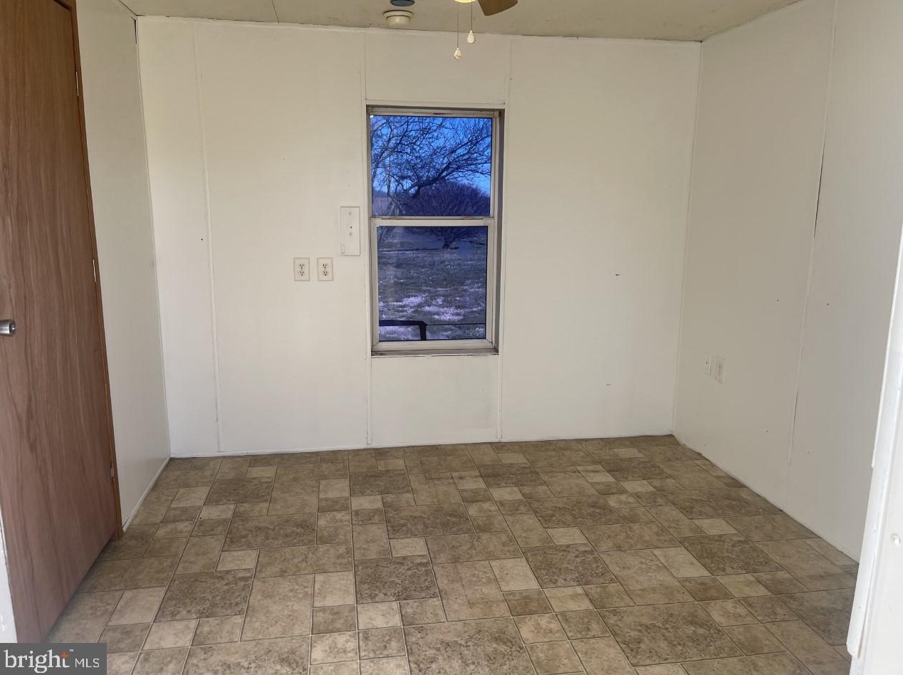 835 Old Forge Rd, Oxford PA  19363-2238 exterior