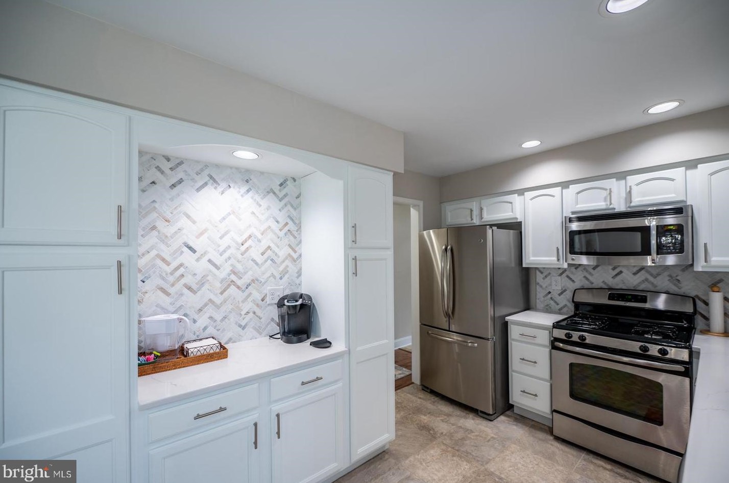 563 Saxony Dr, Exton PA  19341-2067 exterior