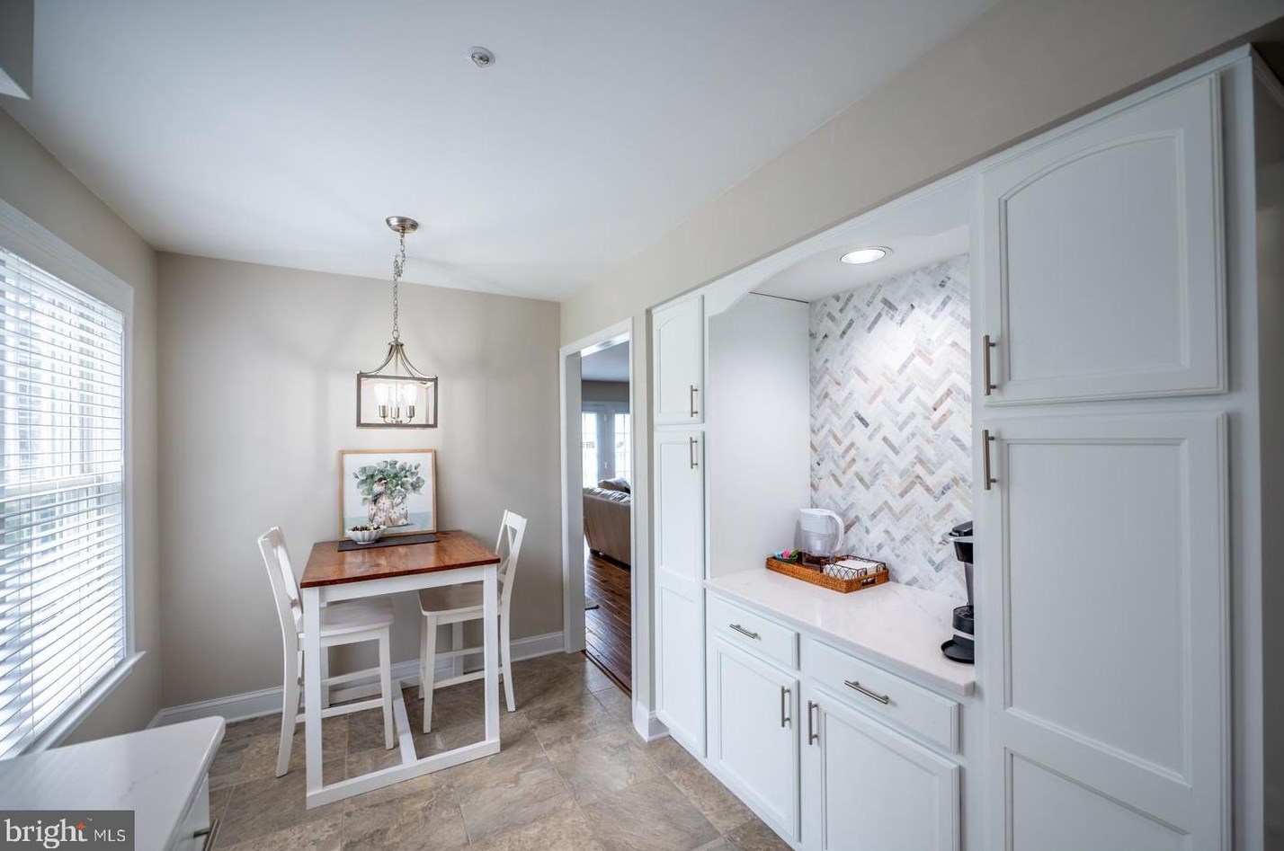 563 Saxony Dr, Exton PA  19341-2067 exterior