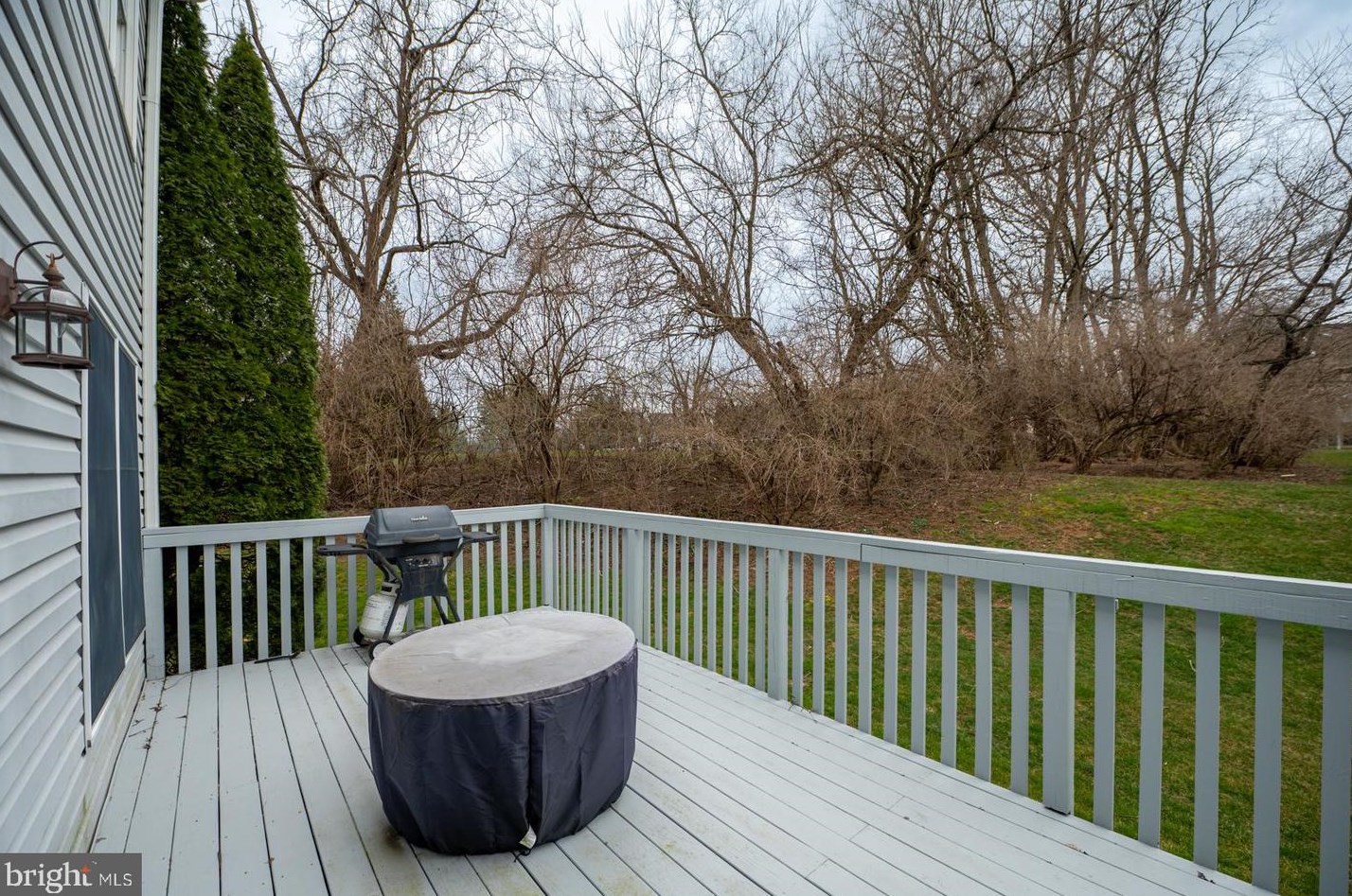 563 Saxony Dr, Exton PA  19341-2067 exterior