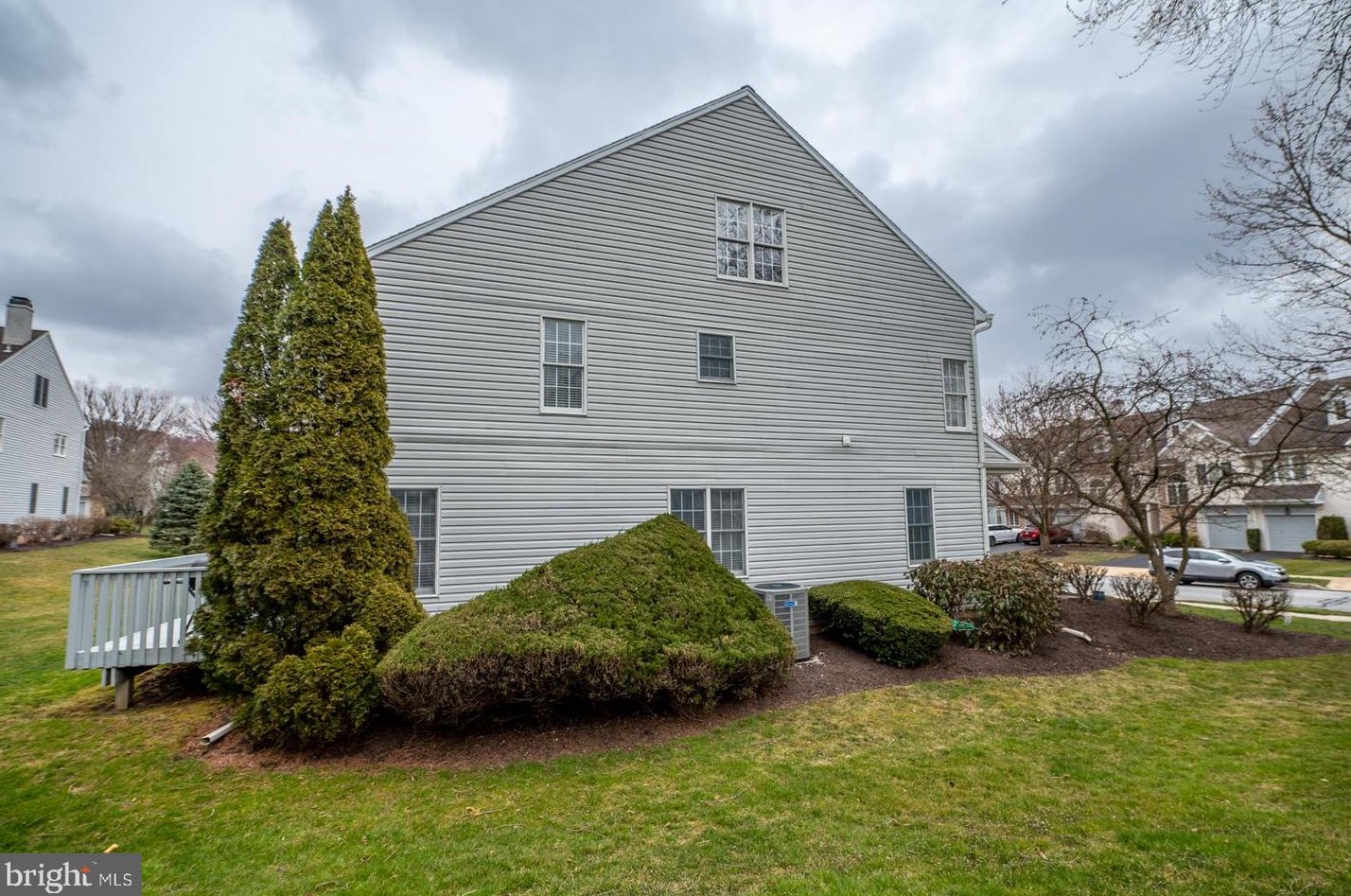 563 Saxony Dr, Exton PA  19341-2067 exterior