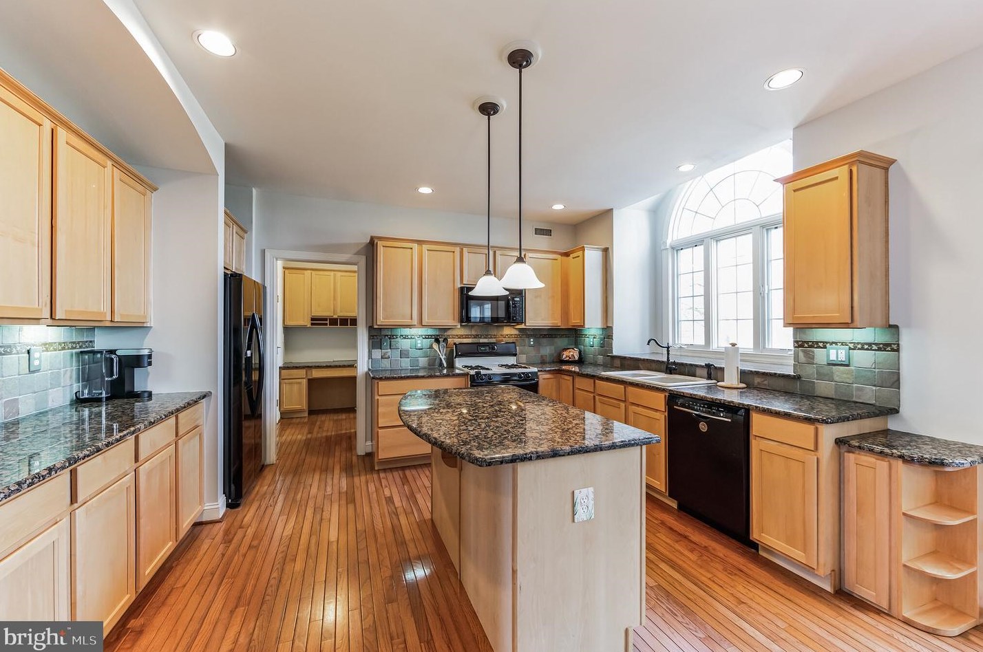 811 Kenmara Dr, West Chester PA 19380-2019 exterior