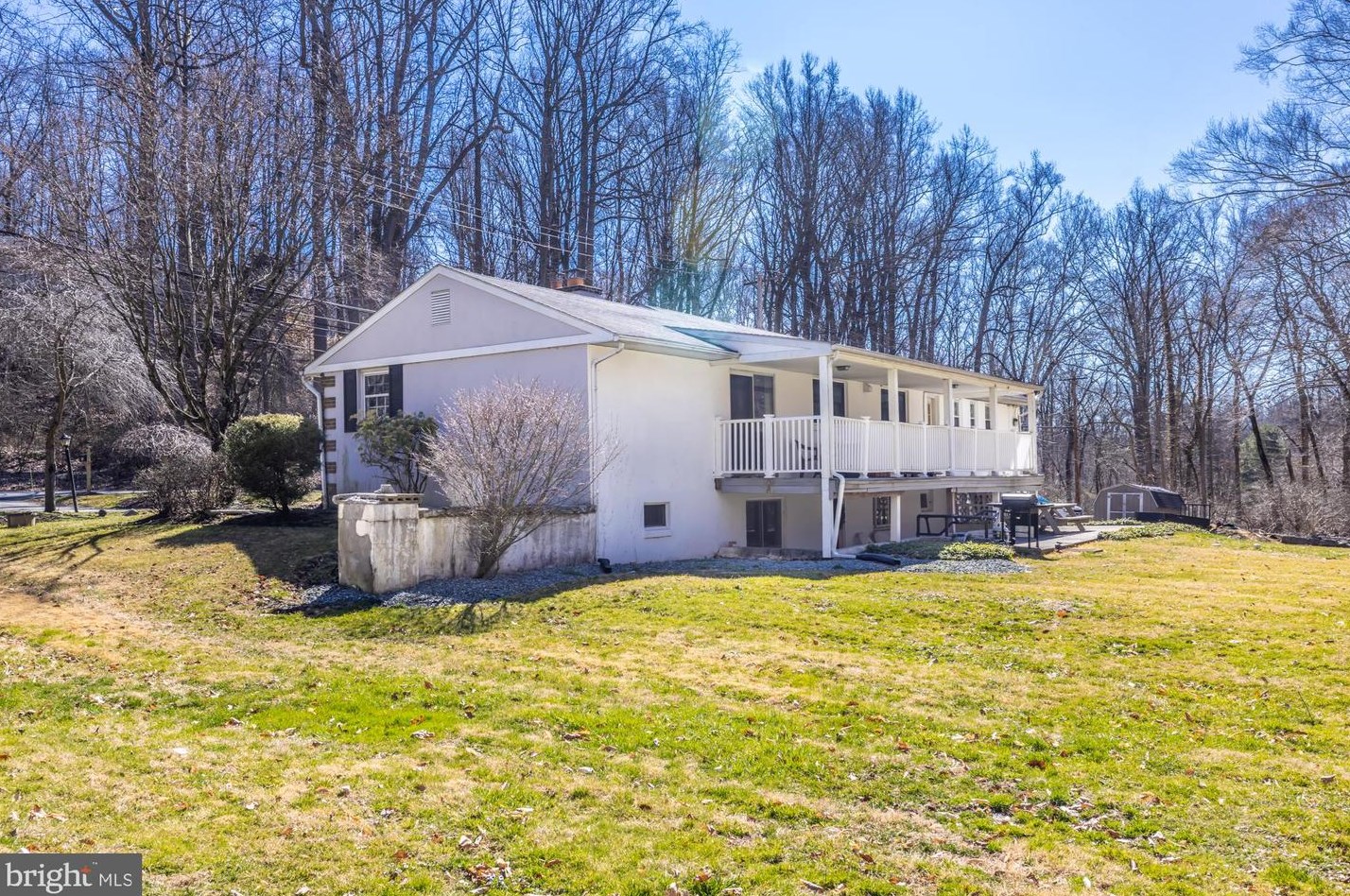 143 Pratts Dam Rd, Romansville PA  19320-1376 exterior