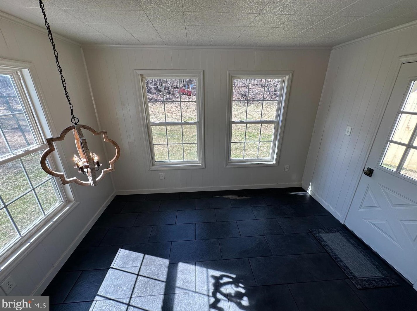 554 Twin County Rd, Honey Brook PA  19344-1323 exterior