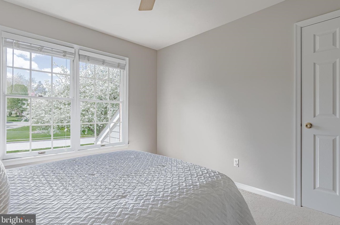 203 Southside Cir, Downingtown PA  19335-4428 exterior