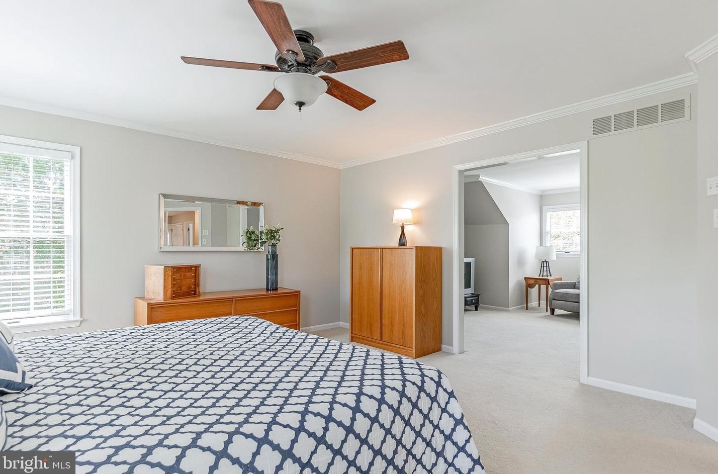 203 Southside Cir, Downingtown PA  19335-4428 exterior