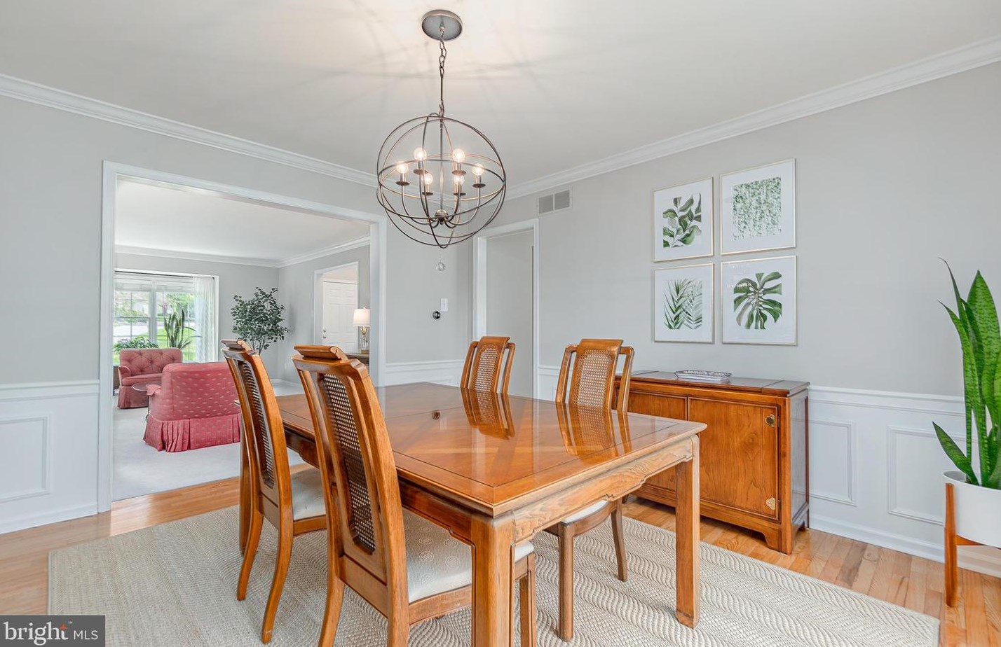 203 Southside Cir, Downingtown PA  19335-4428 exterior