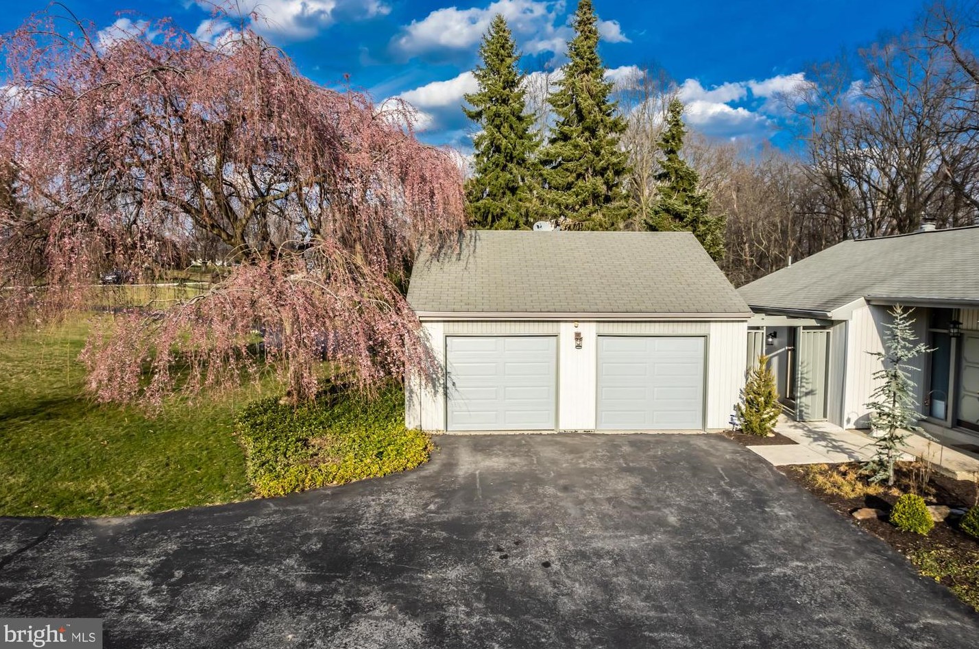 365 Balderston Dr, Exton PA 19341-2001 exterior