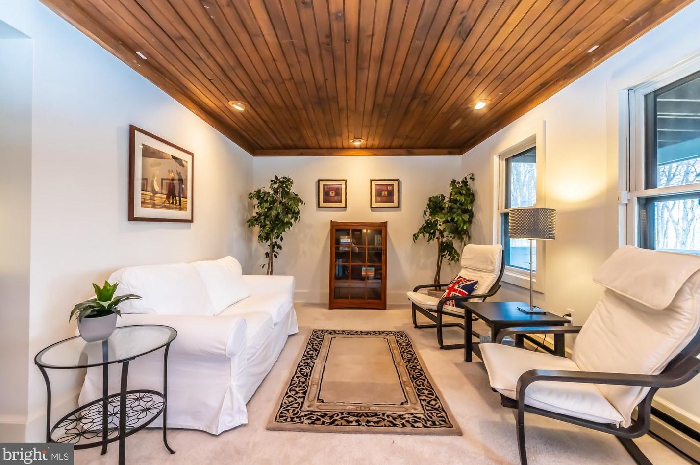 365 Balderston Dr, Exton PA 19341-2001 exterior