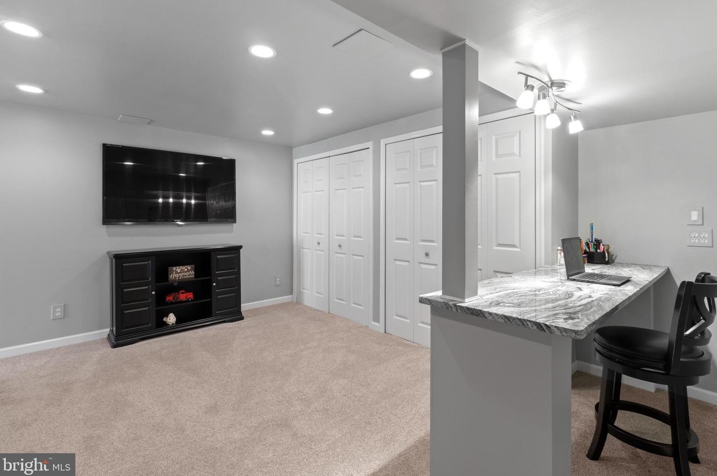 106 Freedom Vly Cir, Romansville PA  19320-1358 exterior