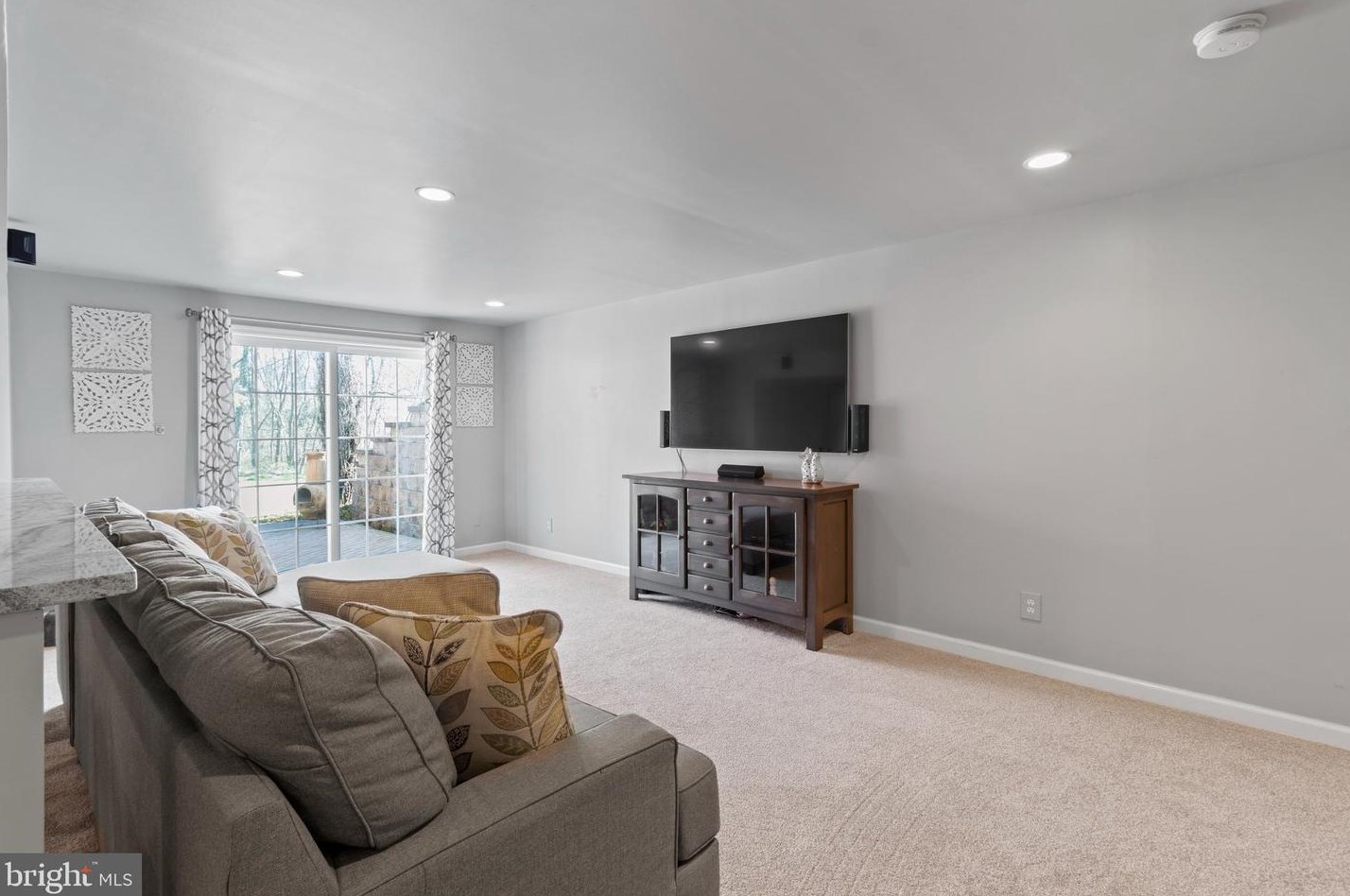 106 Freedom Vly Cir, Romansville PA  19320-1358 exterior