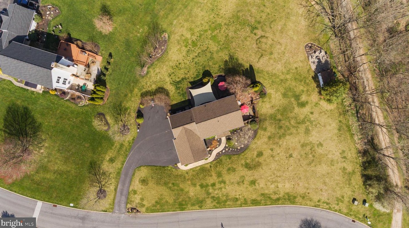 106 Freedom Vly Cir, Romansville PA  19320-1358 exterior