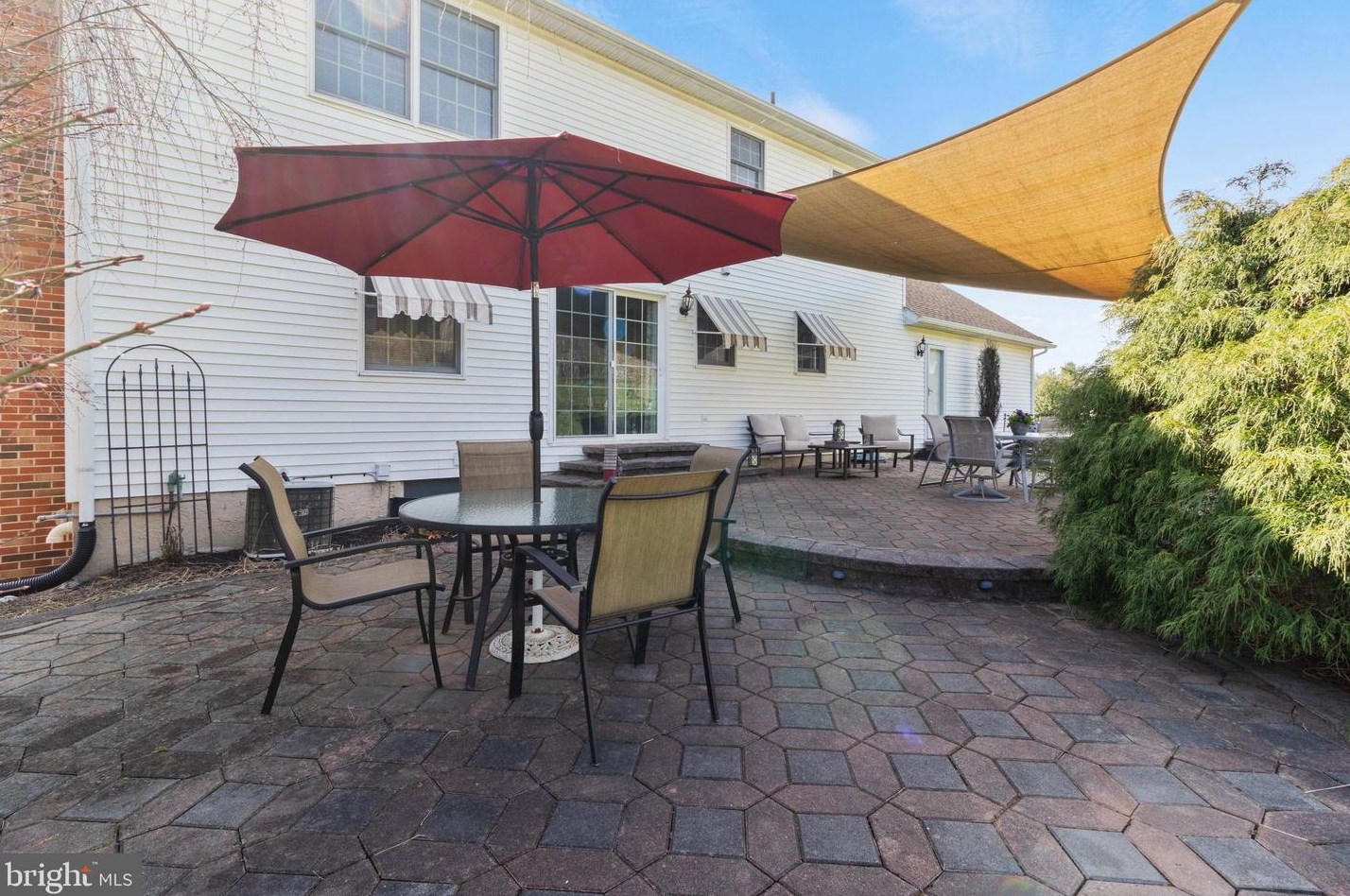 106 Freedom Vly Cir, Romansville PA  19320-1358 exterior