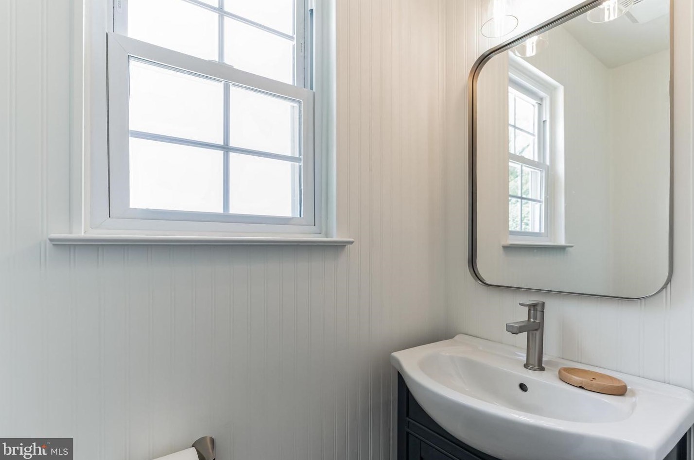 611 Marydell Dr, West Chester PA 19380-6376 exterior