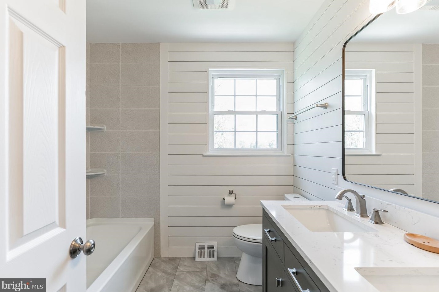 611 Marydell Dr, West Chester PA 19380-6376 exterior