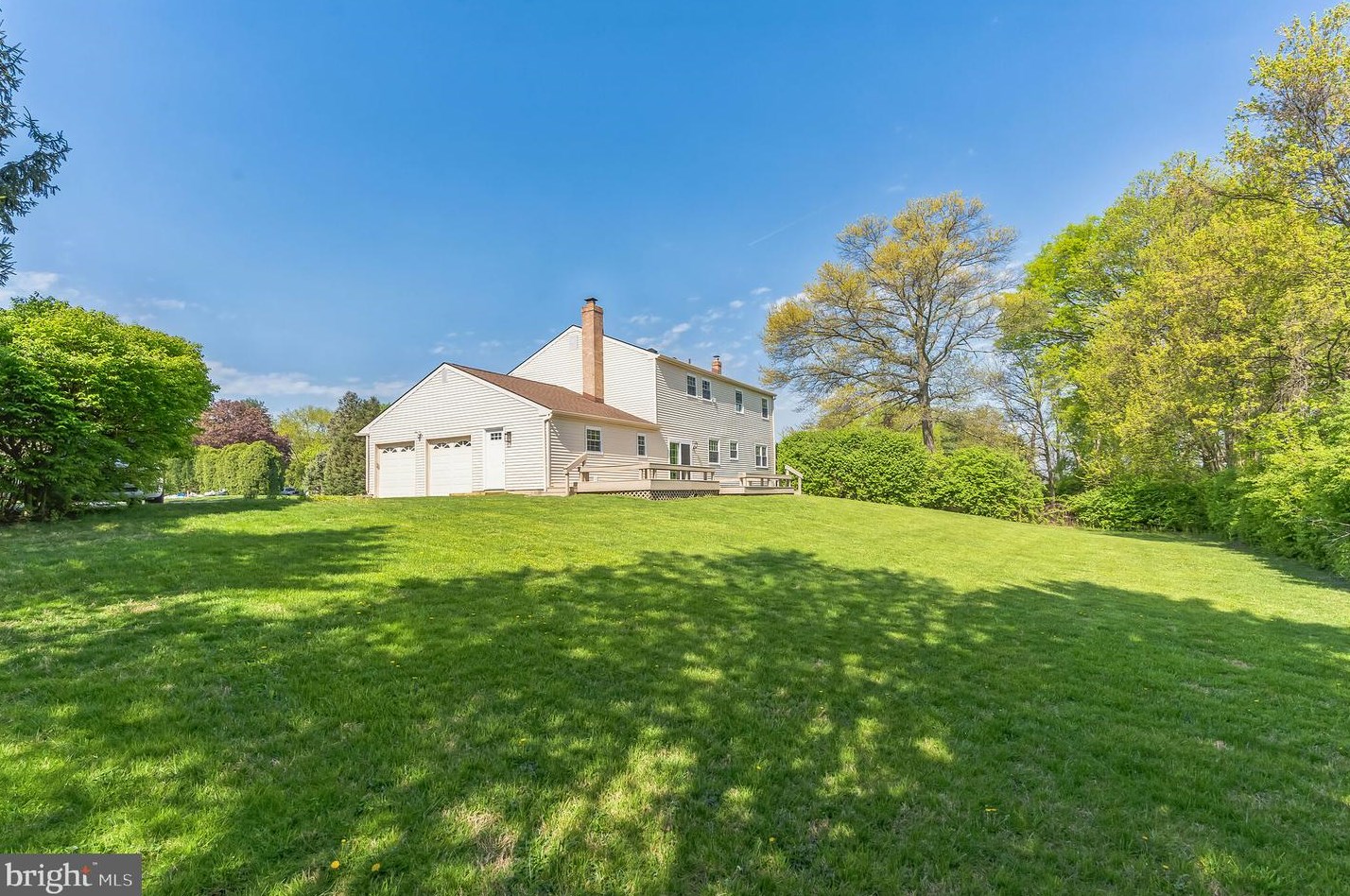 611 Marydell Dr, West Chester PA 19380-6376 exterior