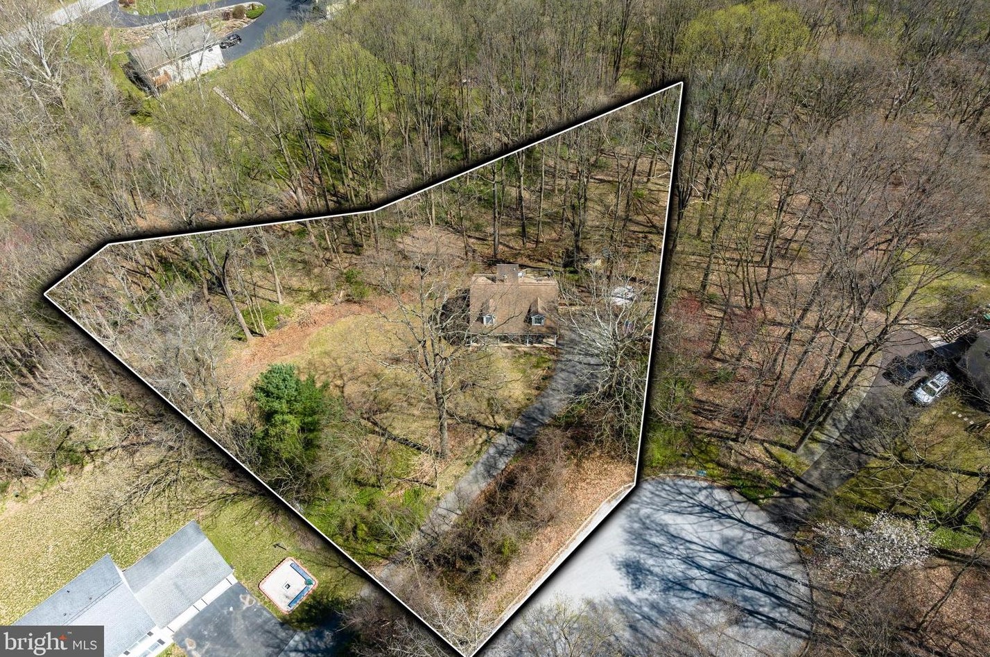 139 Nevins Way, Coatesville PA  19320-1146 exterior