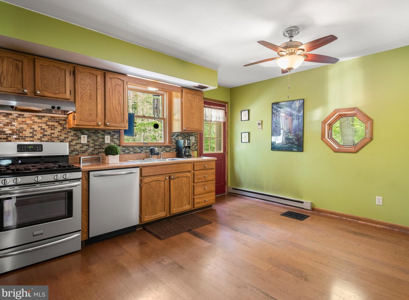 139 Nevins Way, Coatesville PA  19320-1146 exterior